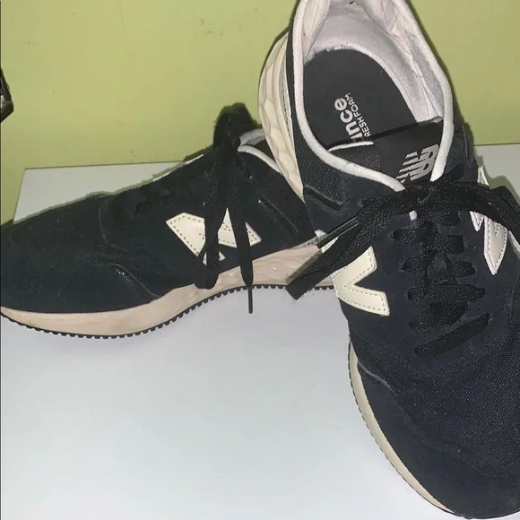 New Balance Athletic sneakers size 8 - Picture 3 of 12